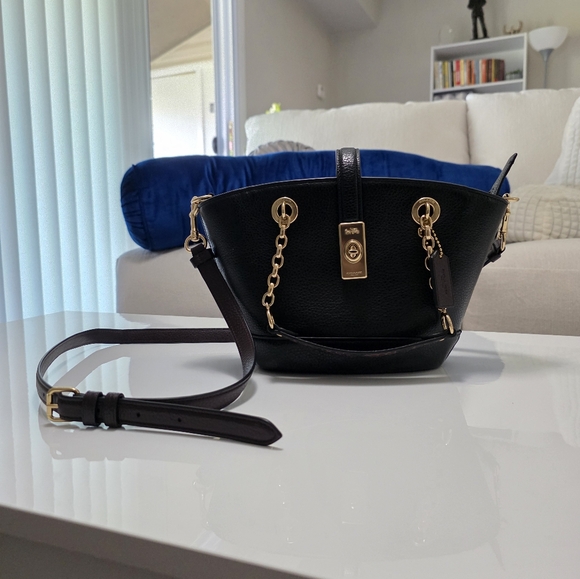 Coach Handbags - Coach Lane Bucket Bag NWOT